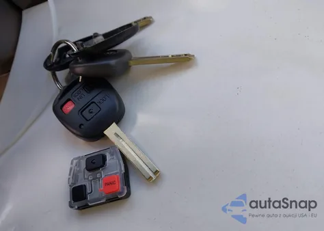 2002 Lexus Rx 300 z USA, uszkodzony, nr VIN JTJGF10U820147656